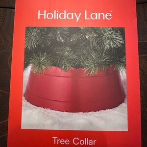 Red Tree Collar